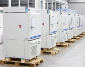 Temperature Chambers (-40°C up +180°C)